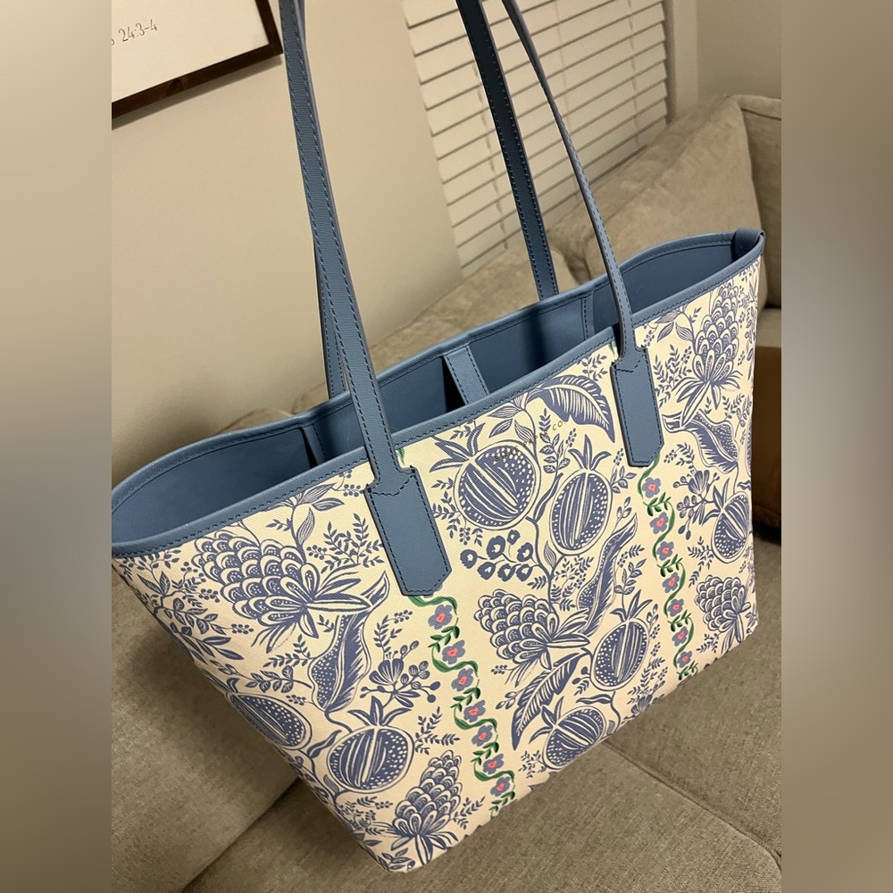 Rifle Paper Co. “Everyday Tote” in Pomegranate - Picture 13 of 15